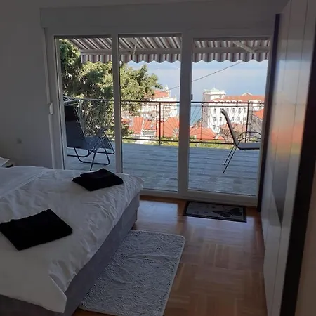 Ella, Apartament Opatija