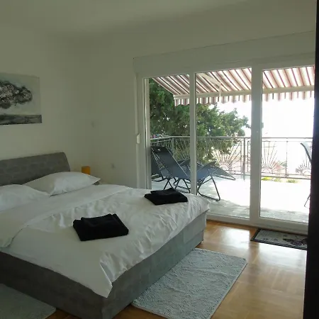 Ella, Apartament Opatija